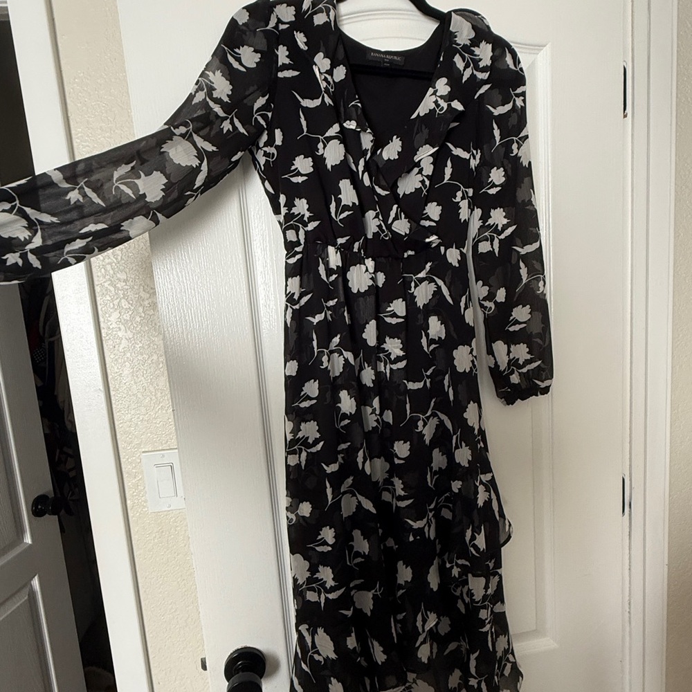 Black and White Floral chiffon Dress